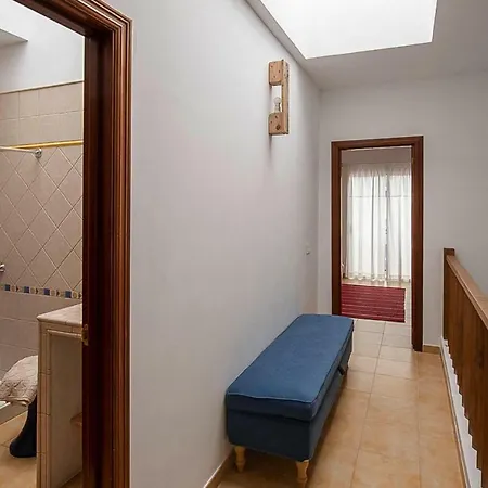Terraced House - Tfn021008-iyd